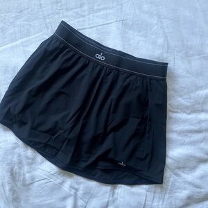 Alo Yoga match point skirt